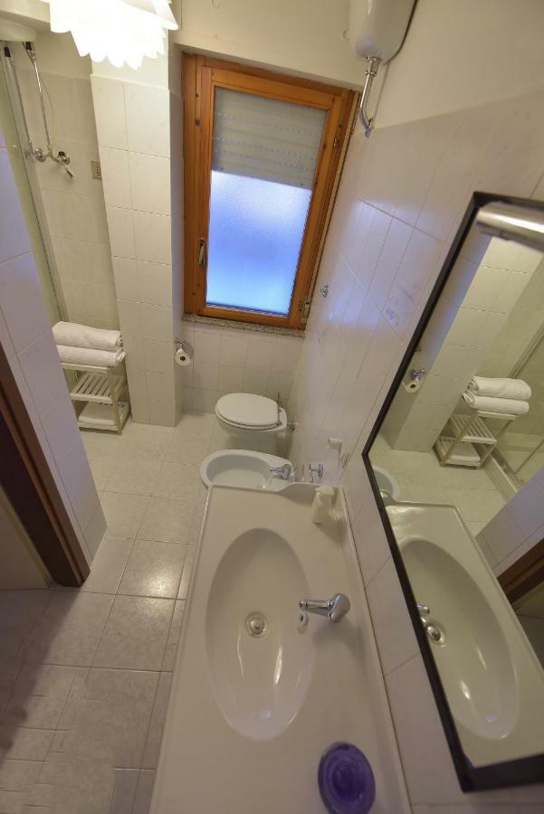 Stella Marina Apartment Quartu Sant'Elena Ngoại thất bức ảnh