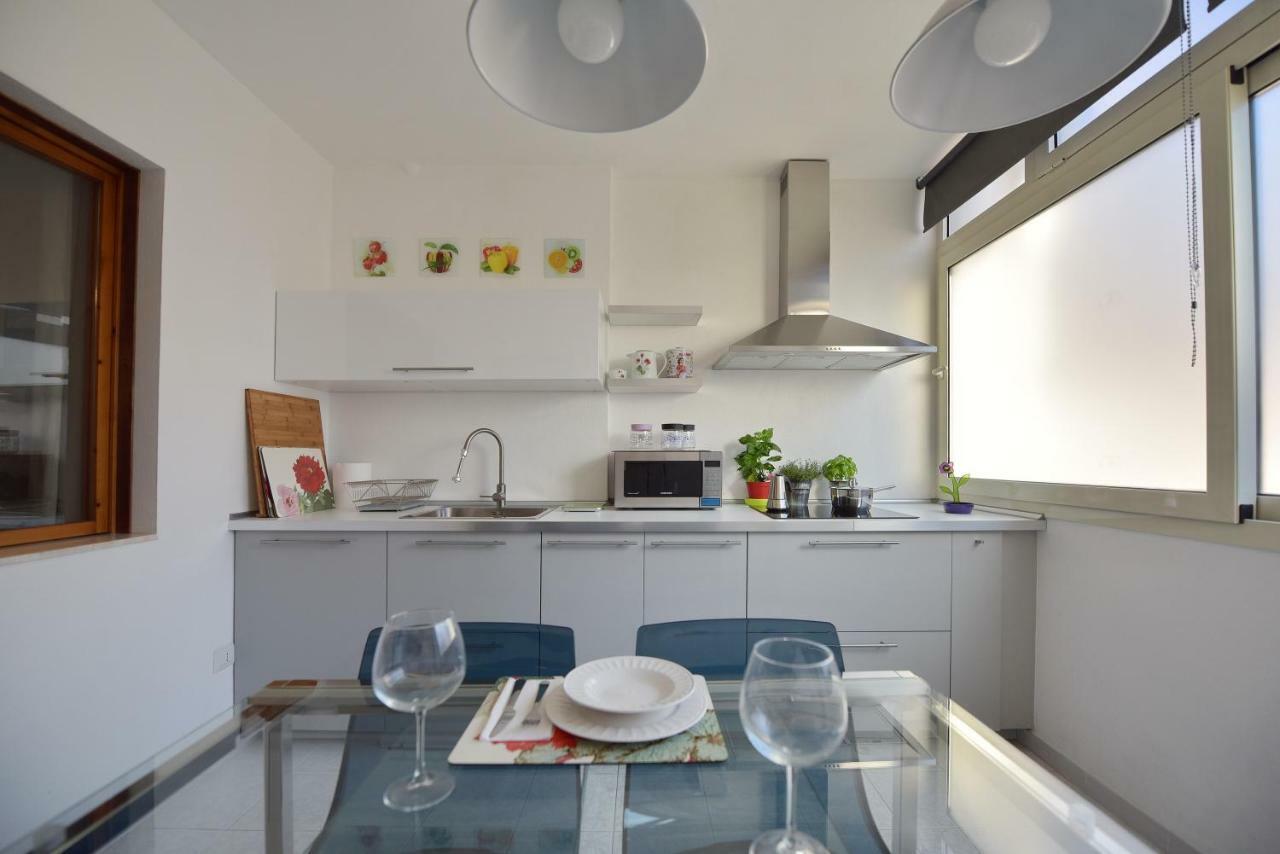 Stella Marina Apartment Quartu Sant'Elena Ngoại thất bức ảnh